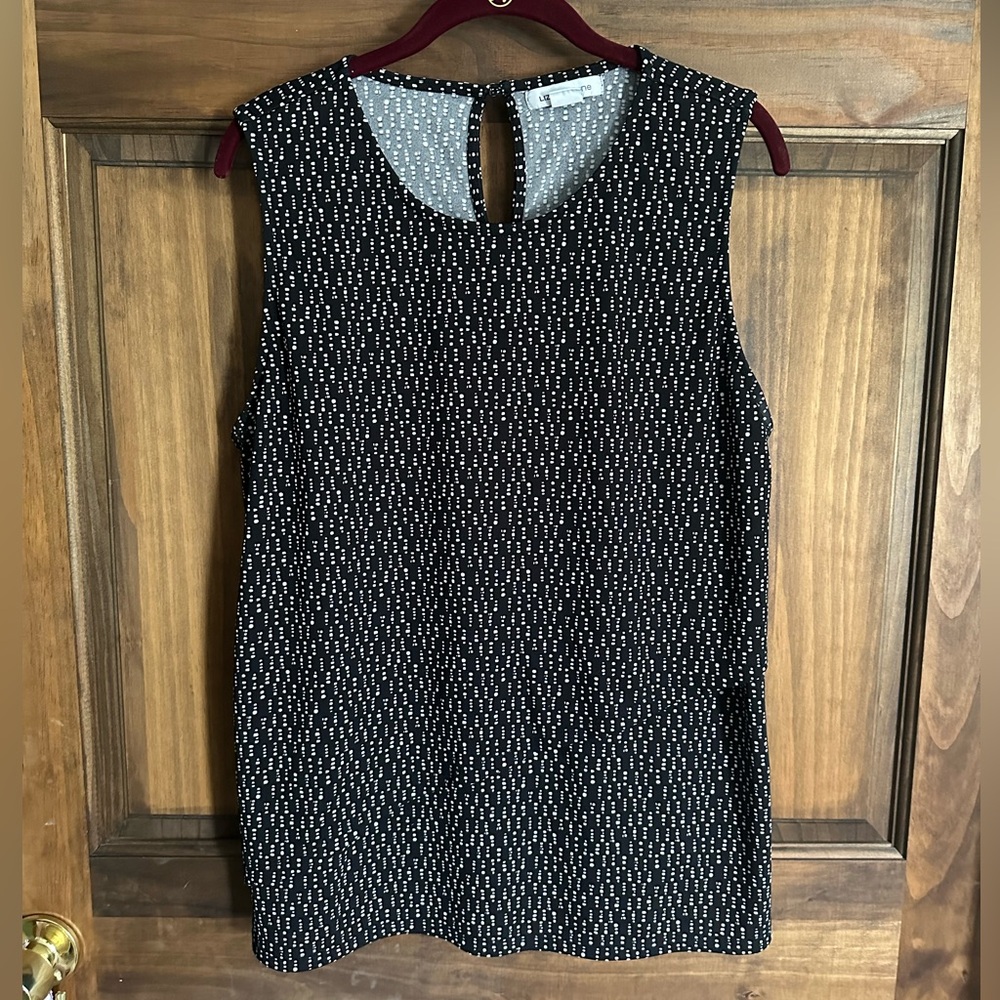 Sleeveless blouse